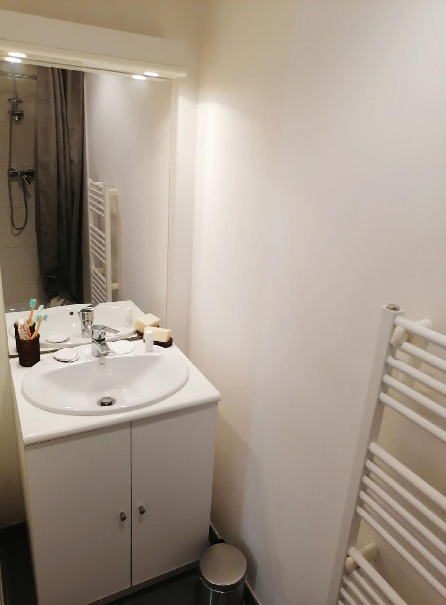 Pied-A-Terre Cosy Pour Escale Marseillaise Apartment Marseille Bagian luar foto